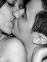 Lose weight while kissing!